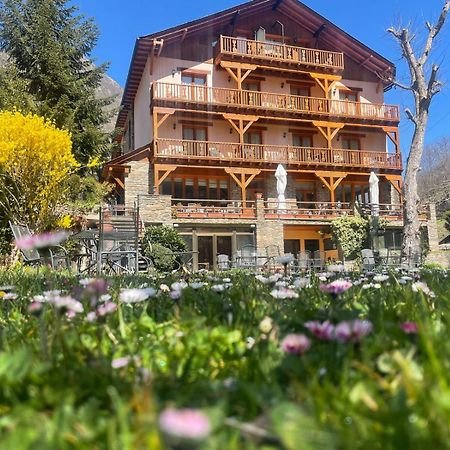 Hotel Estanys Blaus Tavascan Extérieur photo