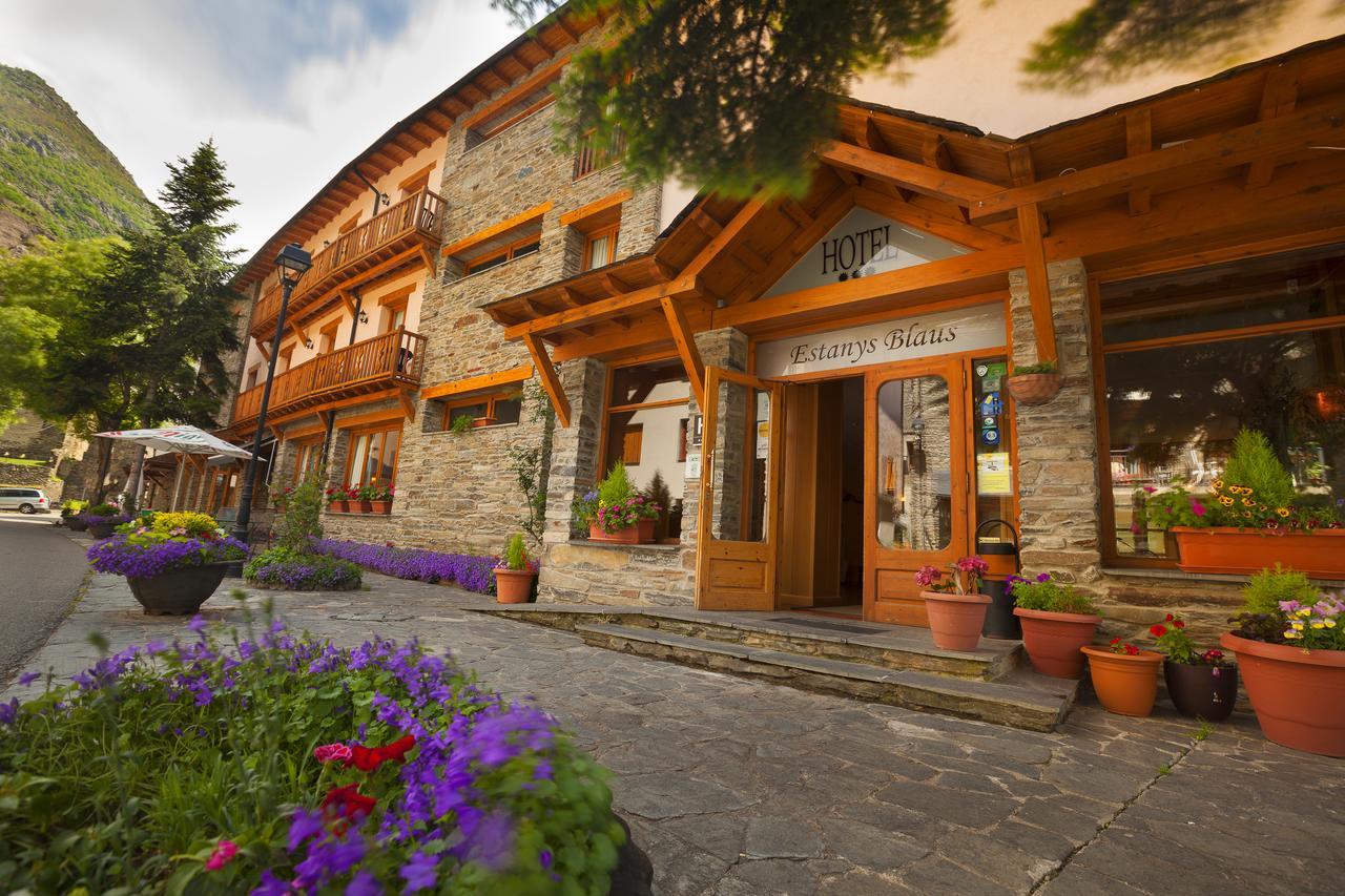 Hotel Estanys Blaus Tavascan Extérieur photo